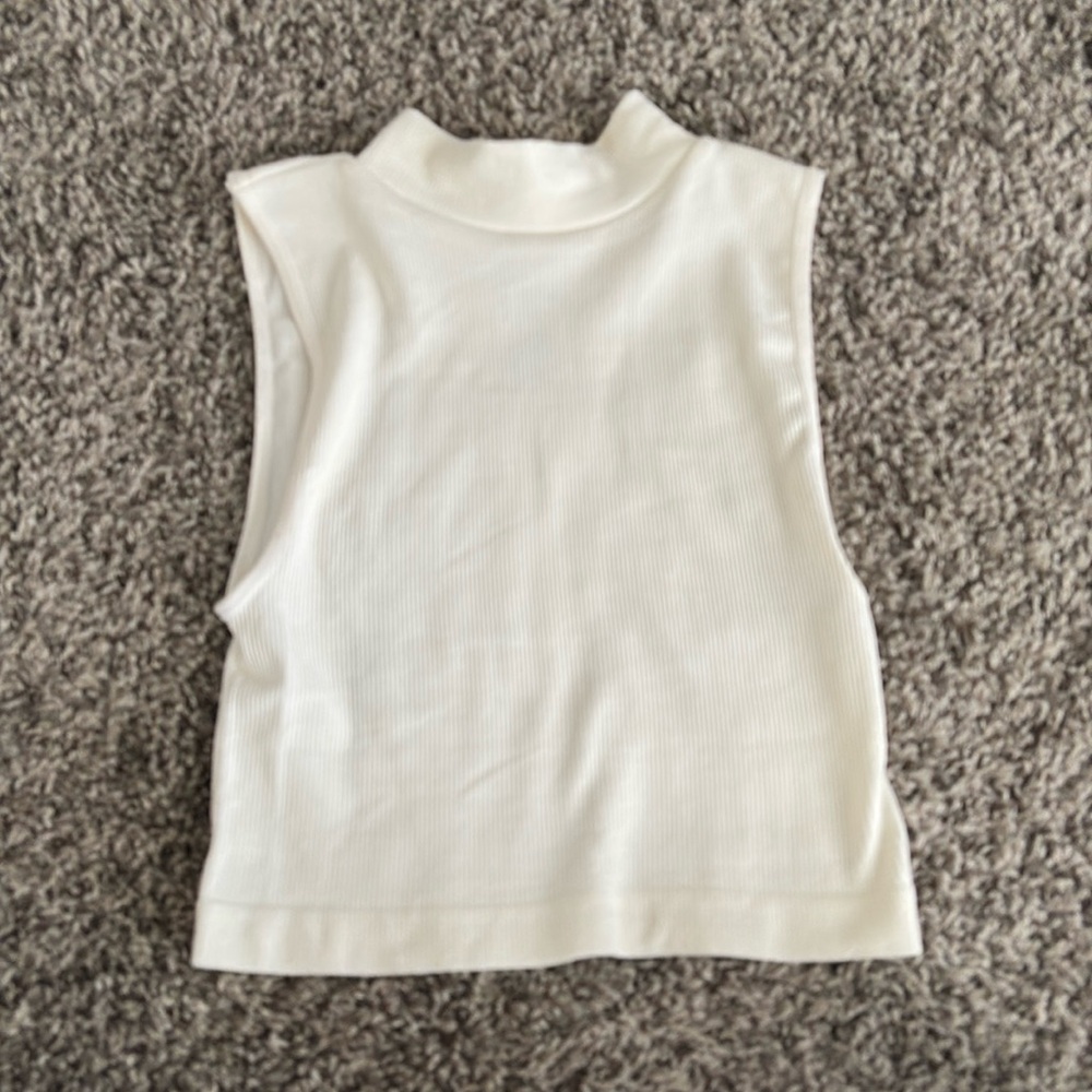Tight fitting crop top